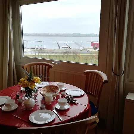 Fehmarn-ostseeferienhafenkieker409 Burgtiefe auf Fehmarn