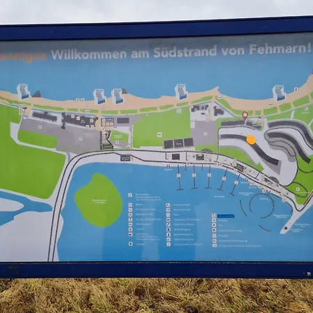 Fehmarn-ostseeferienhafenkieker409 *
